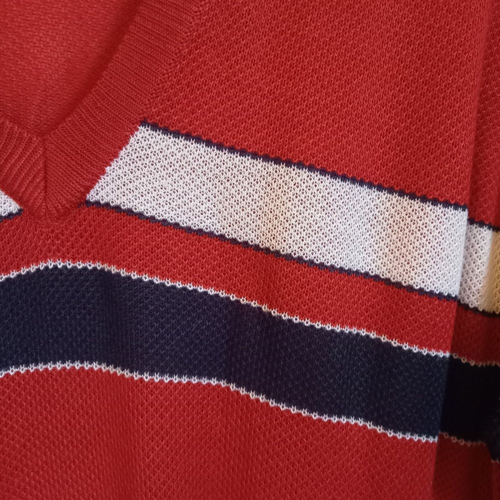 Size 46-48 P2P25" Vintage Red Striped V-Neck Lightweight Jumper - Picture 3 of 7